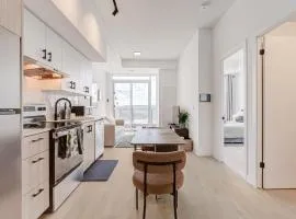Escarpment Views - Luxury 1BR Condo - Resort-Style Amenities in North Burlington