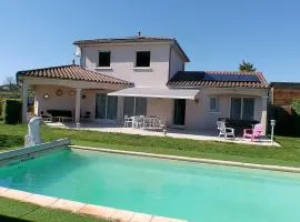 L'ecrin d'Aubiat proche Vichy Piscine et Jacuzzi