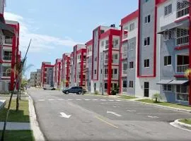 Apt 5 Stars, AC, WiFI, Free Parking, under Haina RD