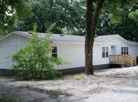 Big Lake No Schedule Sleeps 8 Pet Friendly