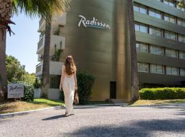 Radisson Hotel Cannes Seaside，位于戛纳的酒店