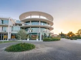 Smy Pisa Plaza