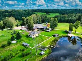 Nõiariik Holiday Village