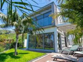 Villa Calhau by LovelyStay