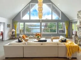5-Br Villa on Lake Labelle Chalet Jacob