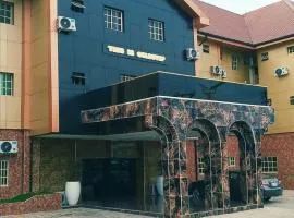 Goldstep Hotel Effurun