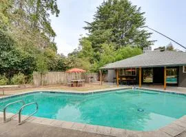 Sacramento Family Escape w/ Yard & Greenhouse!