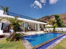 Villa Mercure. Private villa. 2 en-suite bedrooms.