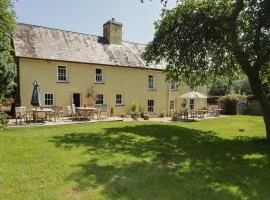 Ty Mawr Country House