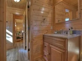 Stokes Haven Pet Friendly Hot Tub Creek