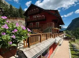 Hotel Piccolo Chalet