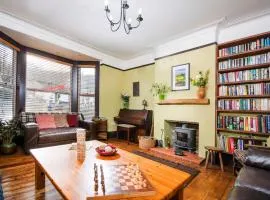 Llangollen Hostel Private Guest Rooms-Self Catering-Family Friendly
