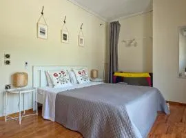 Cozy 3 Bedroom Apt Summer Deal