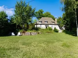 Maison confortable avec vue sur la montagne à Le Fau