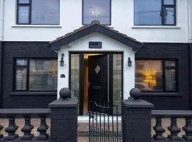 Sundale House