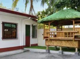 Private Unit, Own Kitchen, 2-mins walk to Beach, 10-mins drive to Waterfalls