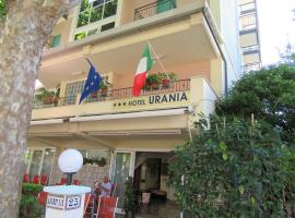 尤尼娅酒店，位于里米尼的酒店