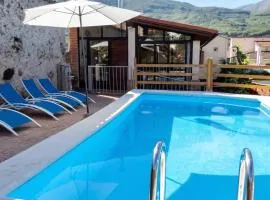 Elegant Villa with Private Pool in Jerte