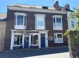 Bear House B&B, Ensuite room above the Brachio Cafe, Colyton