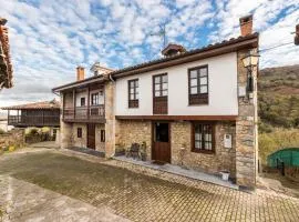 R2R Casa de Aldea cerca de Nava 44A01