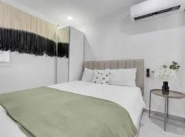 AQUA Casa A1 B&B - Room 2 - Charming Bedroom in Dorado del Mar