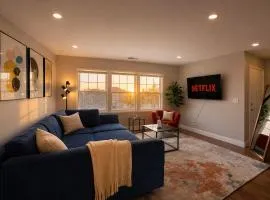 Downtown Birmingham Business 1BR Retreat with Wi-Fi and Free Parking Near UAB