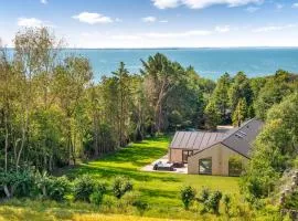 Luxury Pool House For 20 People With Activity Room And 6-Person Outdoor Spa