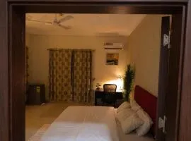 Maya Lodge