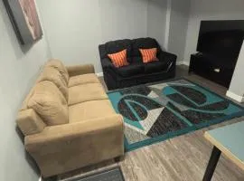 Cute Highlandpark (Lower A Unit)