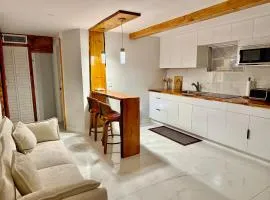 Wood & White