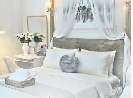 The Lumière Stays Cozy Mallside Boutique Haven