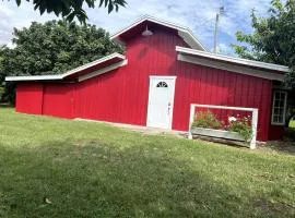 Beautiful Red Cottage for a Relaxing Getaway on a Tropical Fruit Farm near Homestead, Florida