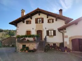 Casa rural Parriola