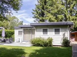 Cozy Holiday Chalet in Lemmer near the Lake