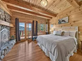 Mountain View Log Home in Invermere
