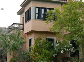 Chorto Garden Home