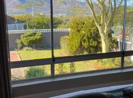Kortrijk Paarl Self Catering