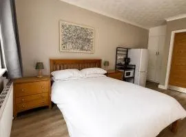 The Bay Horse Accommodation Contractor Rooms