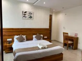 Evia Stayz 5 Min Drive to Railway Station