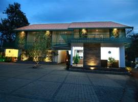 Silver Storm Resort Athirappilly，位于Athirappilly的酒店
