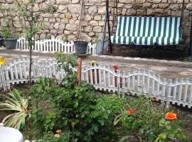 Basqal Vintage House