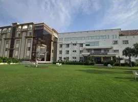 Bedi's Dream Land Hotel & Resort
