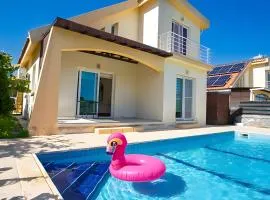 Villa Peri Luxury Pool Villa in Karşıyaka