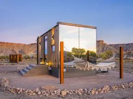 Upscale Desert Stay Near Capitol Reef