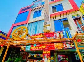 Hotel MAQ Lumbini