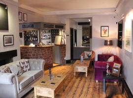 The Lorna Doone Hotel，位于波洛克的酒店