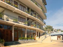Oak Ray Sky Terrace，位于康提的酒店