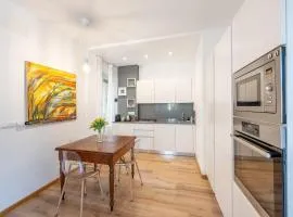 Modern house in the center of Recco with Parking