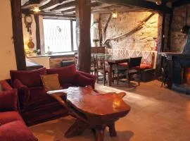 Charming House in Villasur de Herreros with Lake View