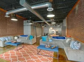 Industrial Dtwn Roanoke Loft w/ Private Swim Spa